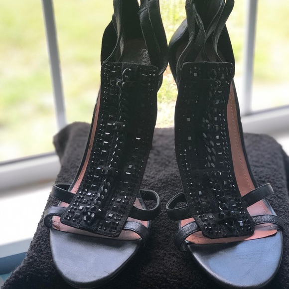 Vince Camuto Shoes - Vince Camuto heels/sandals